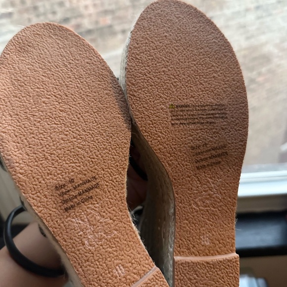 🌸NEW YORK & COMPANY🌸 Electra Rhinestone Embedded Wedge Sandal Size: 10 - Picture 13 of 13